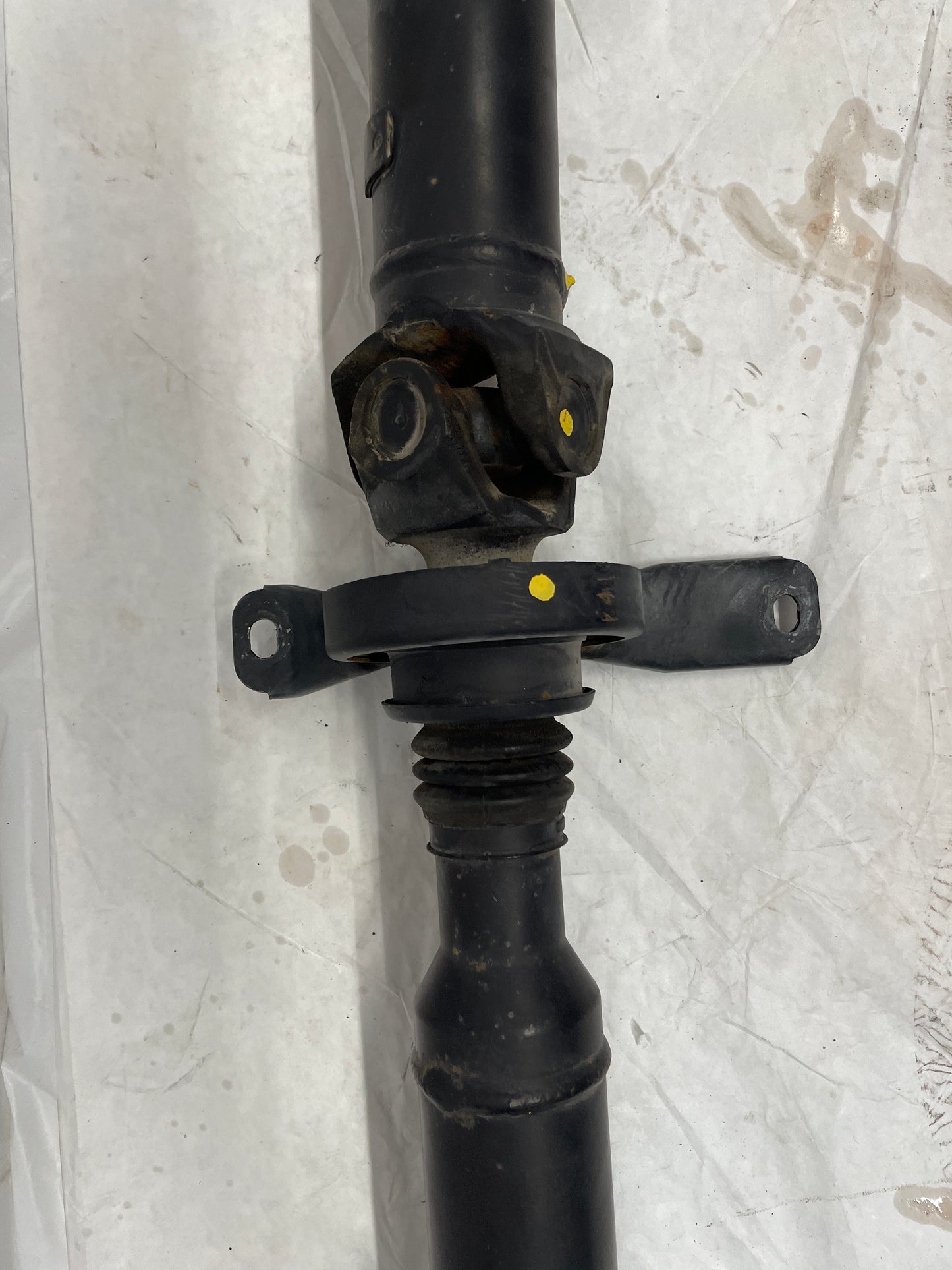 2014 Chevy SS Sedan Automatic Driveshaft Drive Shaft Propeller OEM - Day's Parts Yard