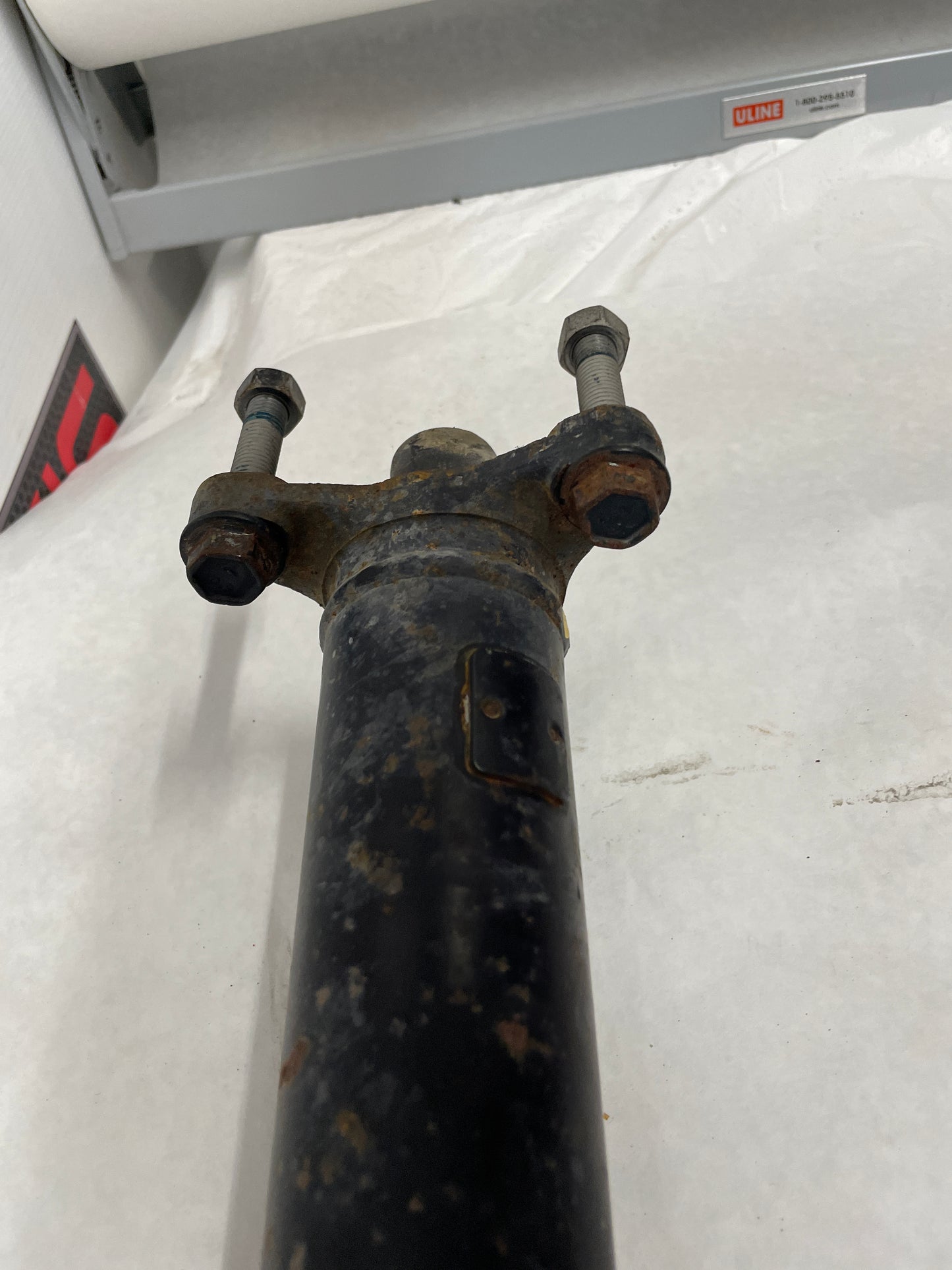 2014 Chevy SS Sedan Automatic Driveshaft Drive Shaft Propeller OEM - Day's Parts Yard
