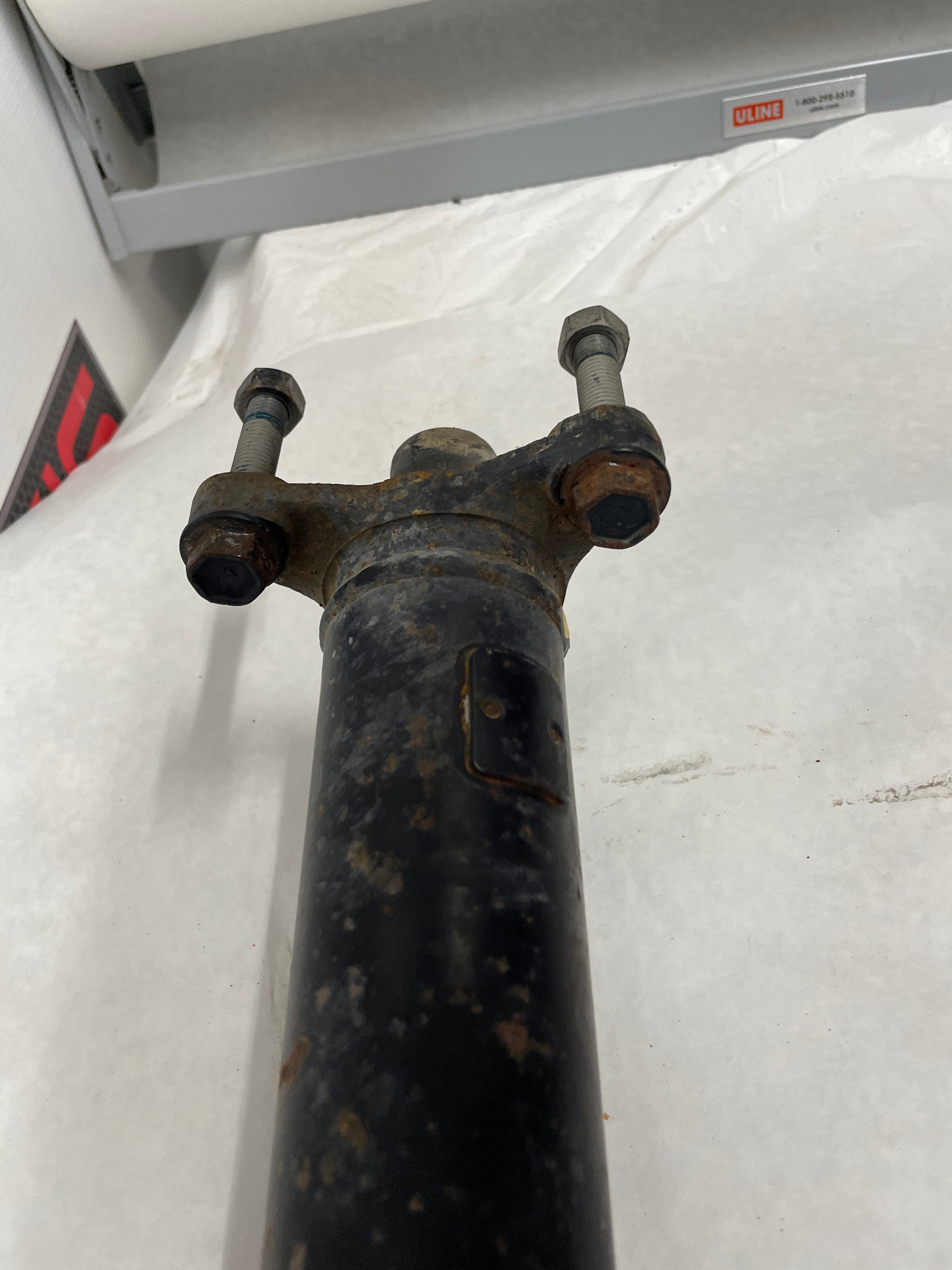 2014 Chevy SS Sedan Automatic Driveshaft Drive Shaft Propeller OEM - Day's Parts Yard