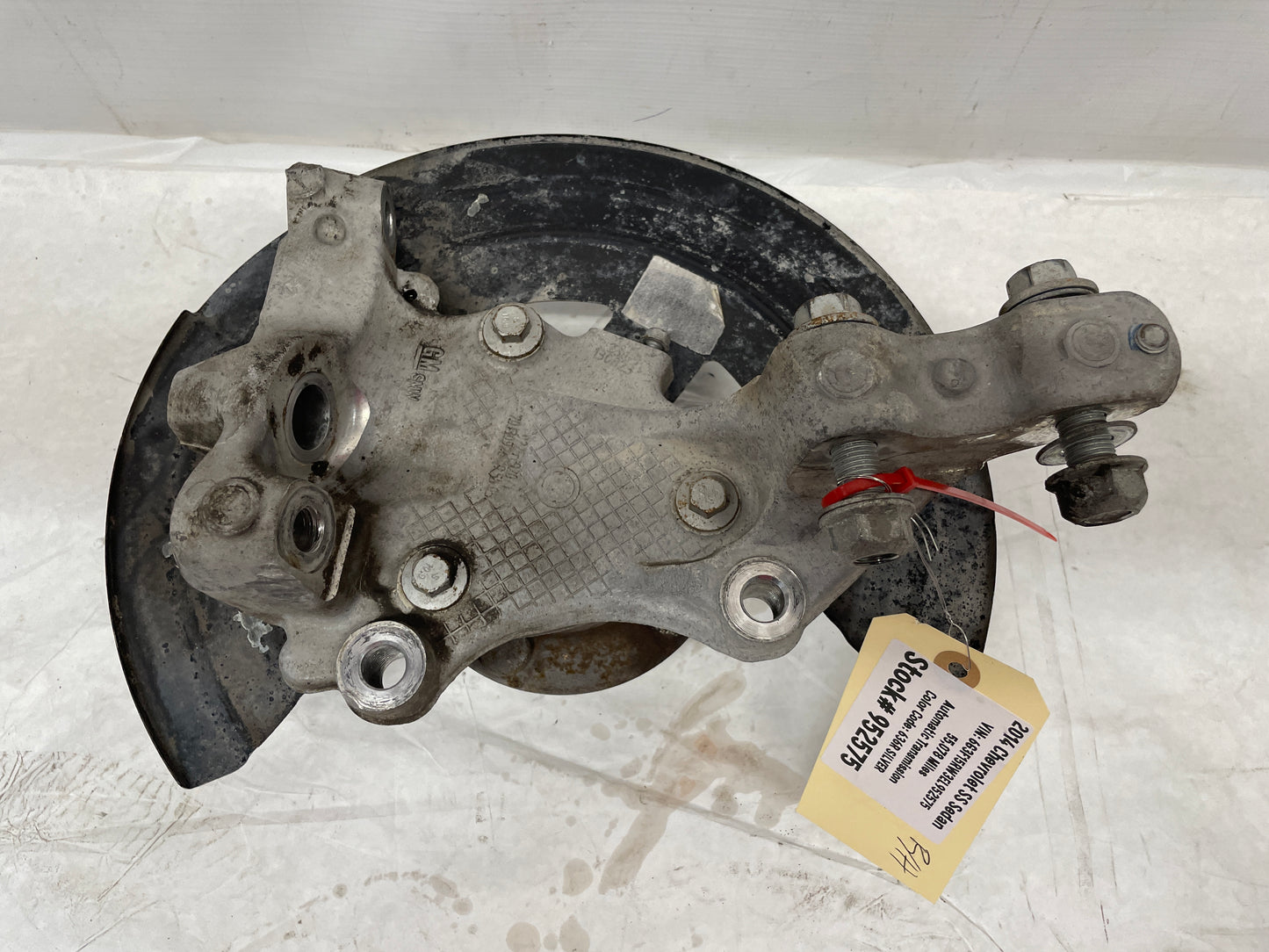 2014 Chevy SS Sedan RH Passenger Front Spindle Hub Knuckle Wheel Bearing Assembly OEM - Day's Parts Yard