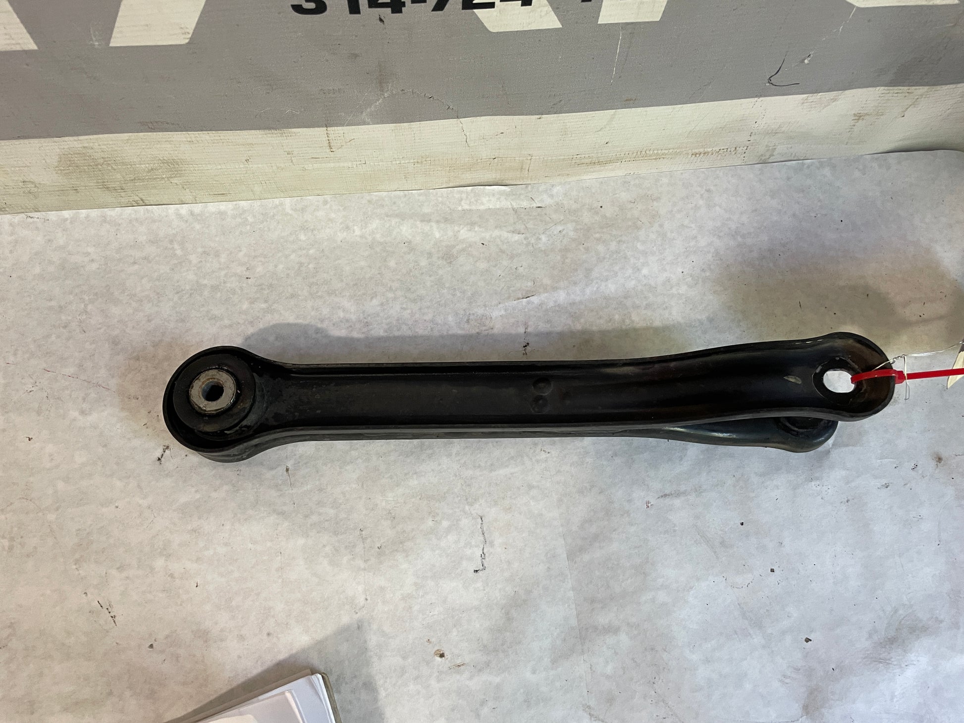 2009 Pontiac G8 GT RH Passenger Rear Suspension Trailing Control Arm OEM - Day's Parts Yard