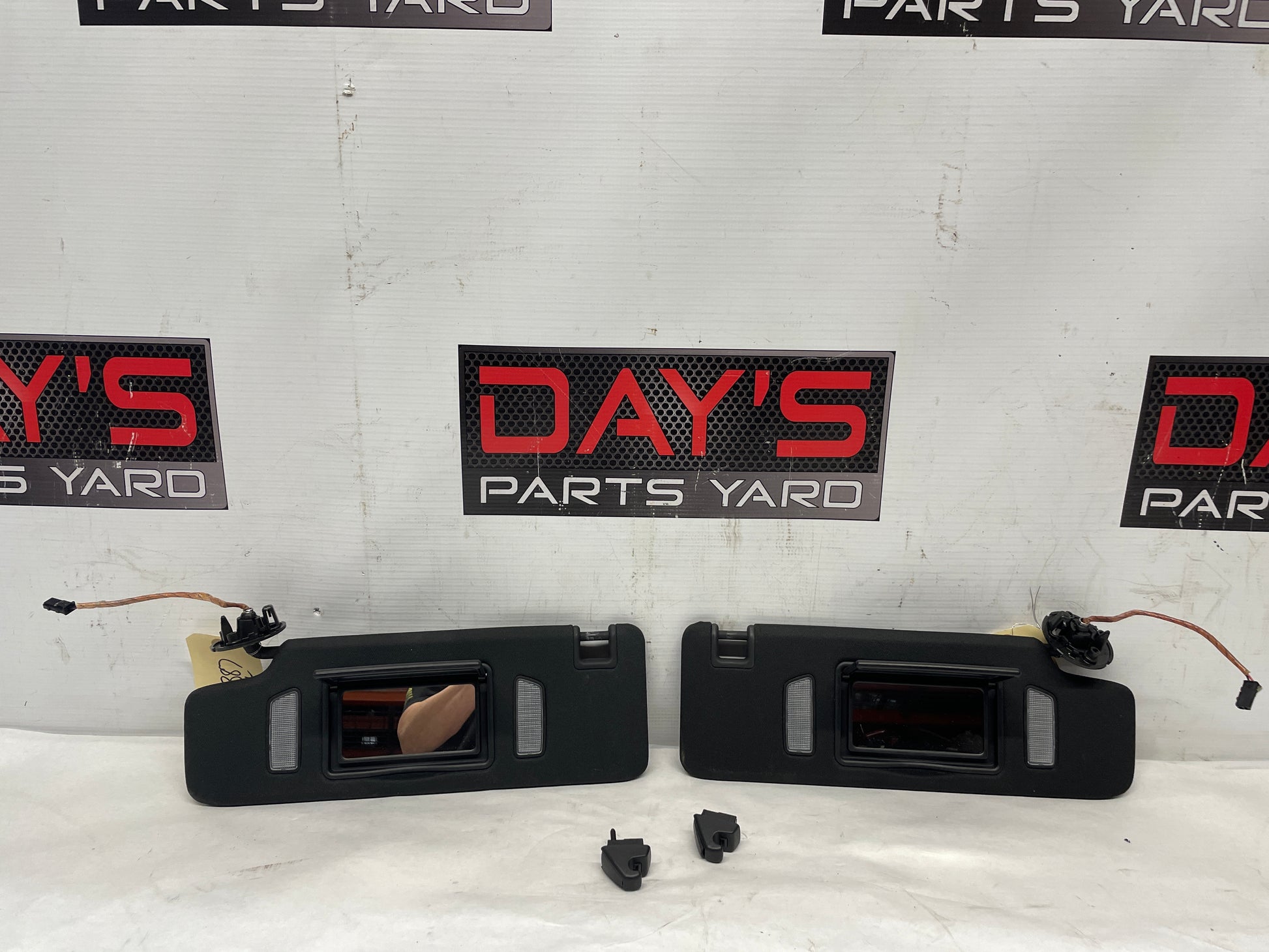 2018 Chevy Camaro SS RH & LH Sun Visors Sunvisors Sun Shades w/ Clips OEM - Day's Parts Yard