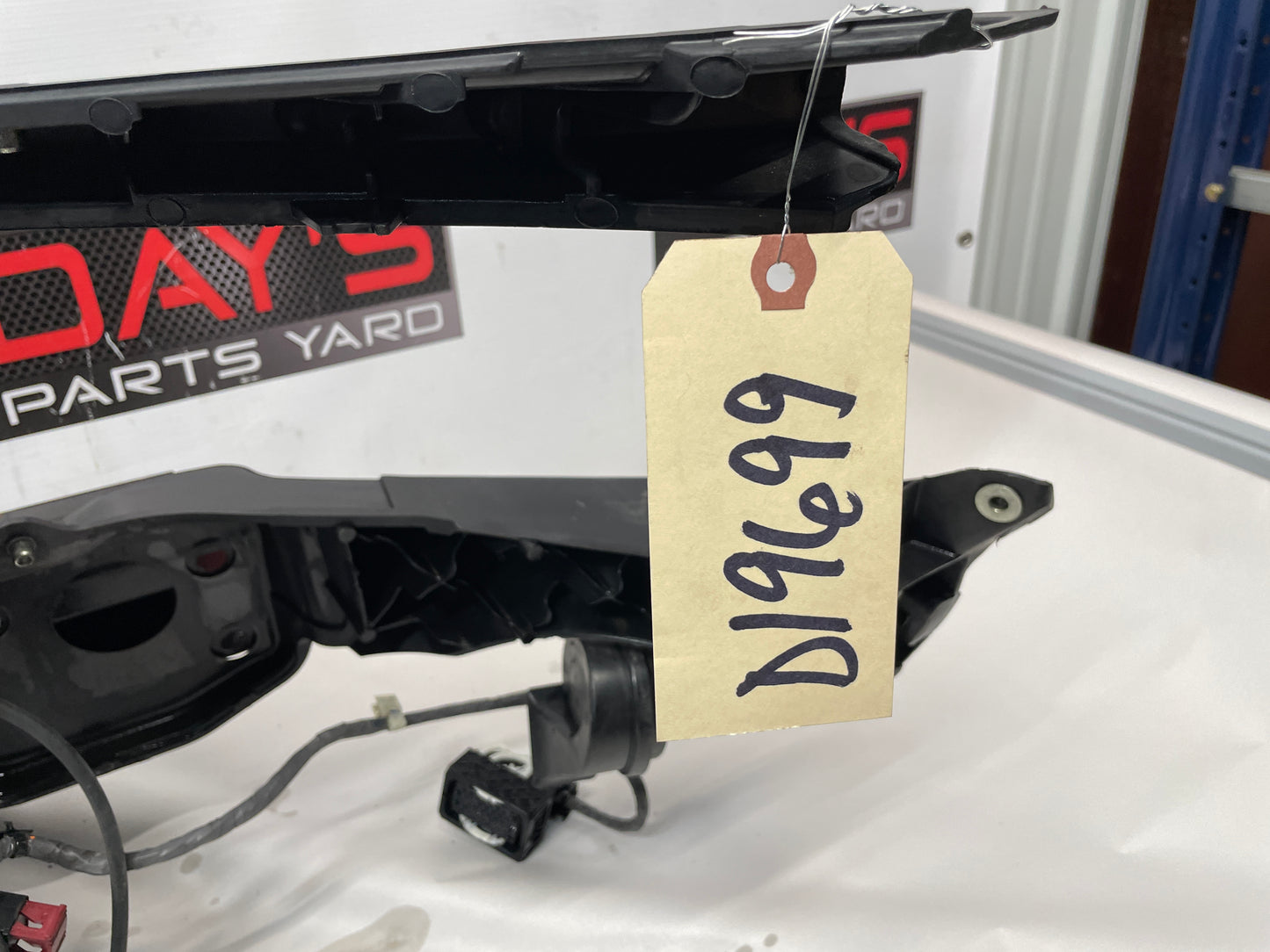 2017 Chevy SS Sedan Front Radiator Core Support Bracket Brace Assembly OEM