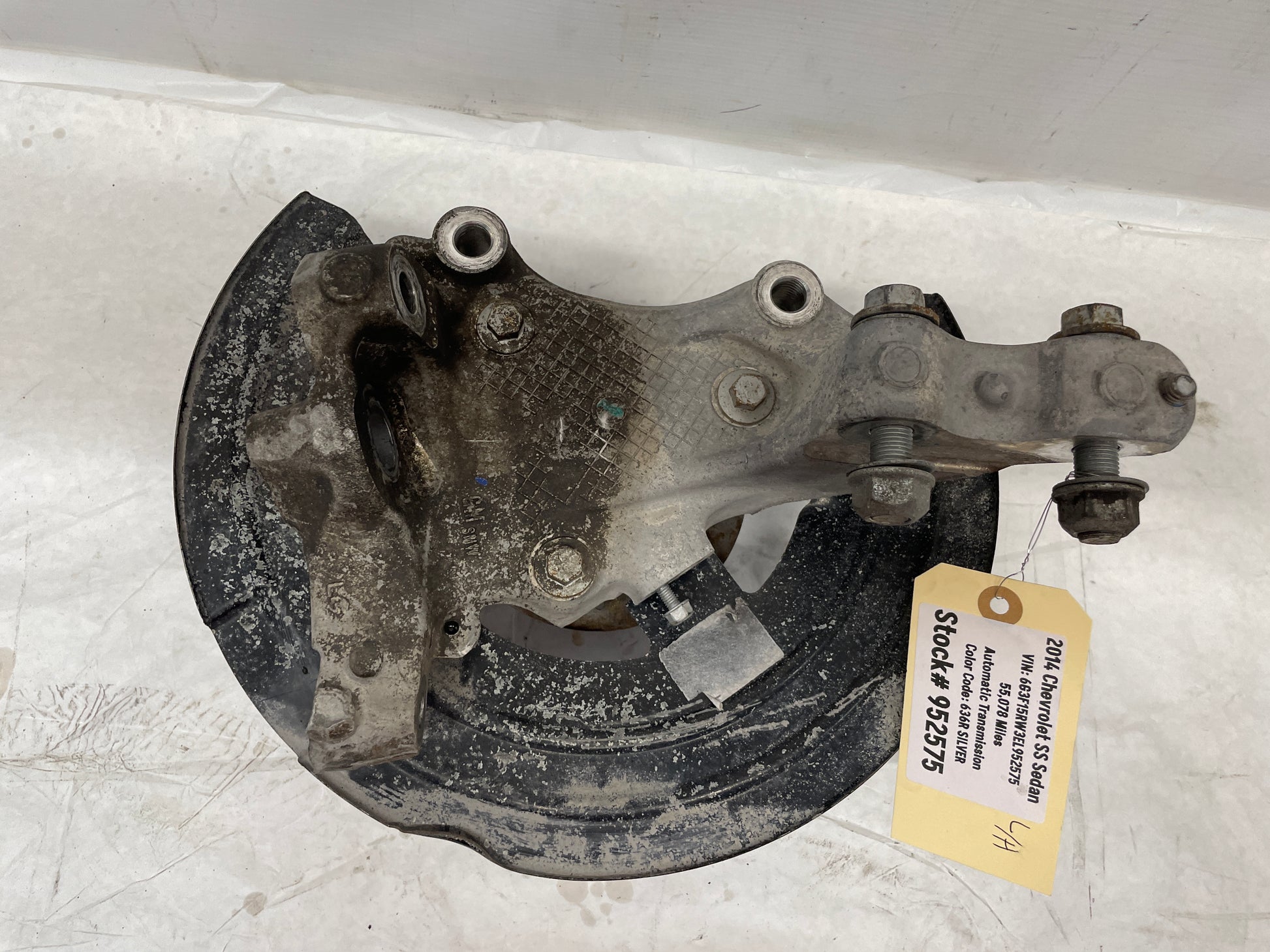 2014 Chevy SS Sedan LH Driver Front Spindle Hub Knuckle Wheel Bearing Assembly OEM - Day's Parts Yard