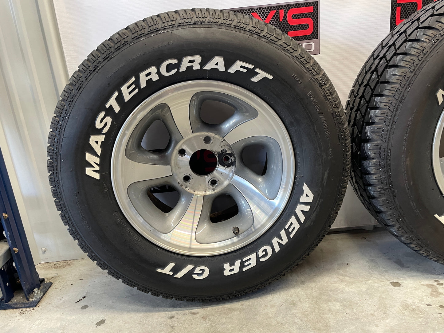 Chevy GMC S10 Sonoma Blazer Jimmy Wheels & Tires 15X7 OEM