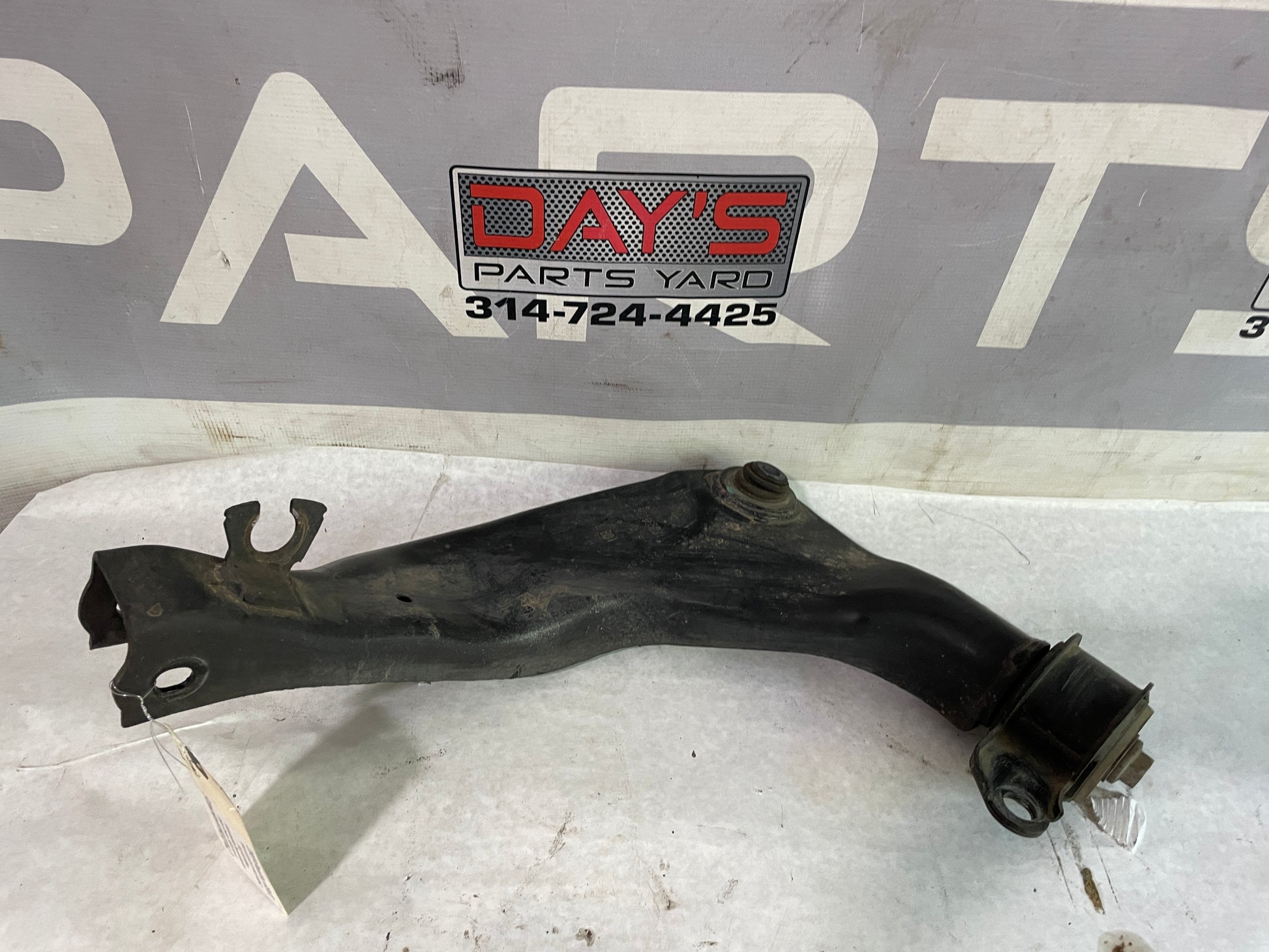 2009 Pontiac G8 GT Rear LH Driver Upper Control Arm OEM - Day's Parts Yard
