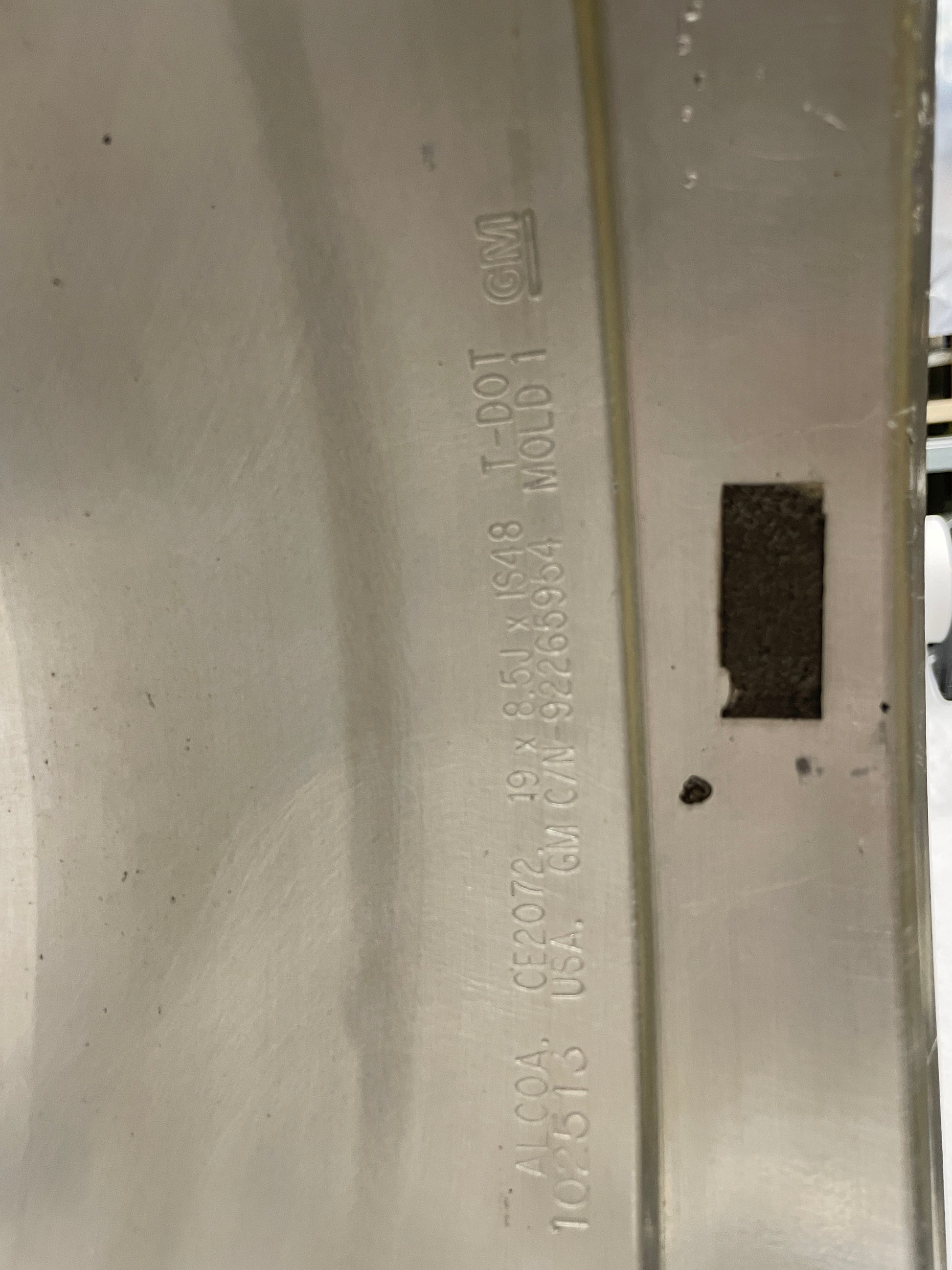 2014 Chevy SS Factory OEM Front Wheel 19X8.5 - Day's Parts Yard