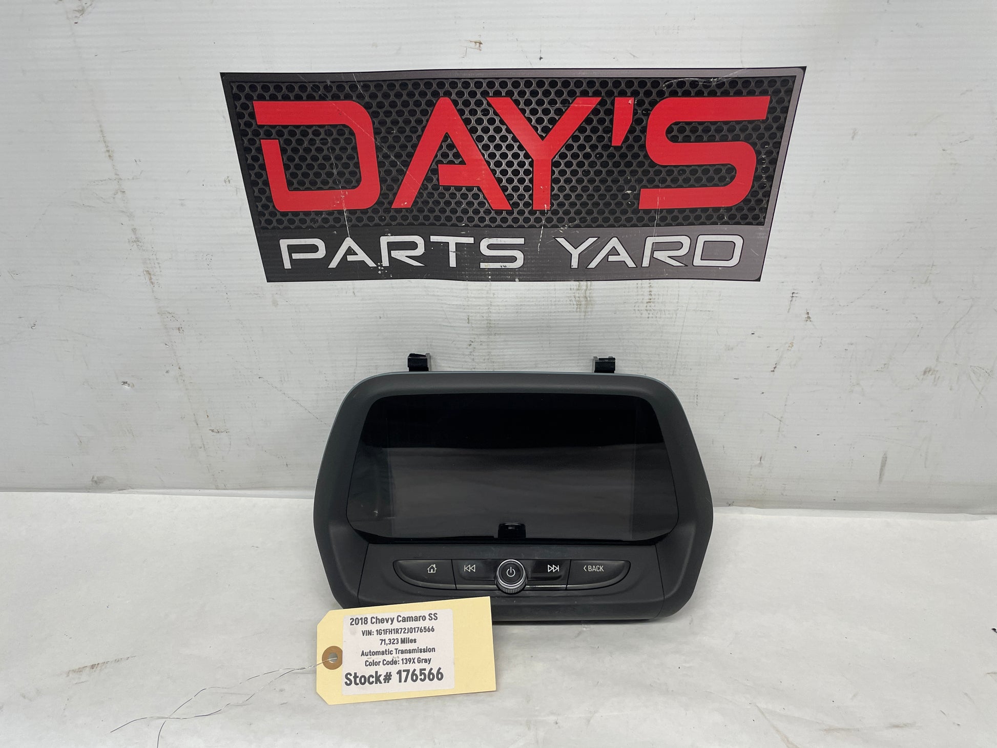 2018 Chevy Camaro SS Navigation Radio Touch Screen OEM - Day's Parts Yard