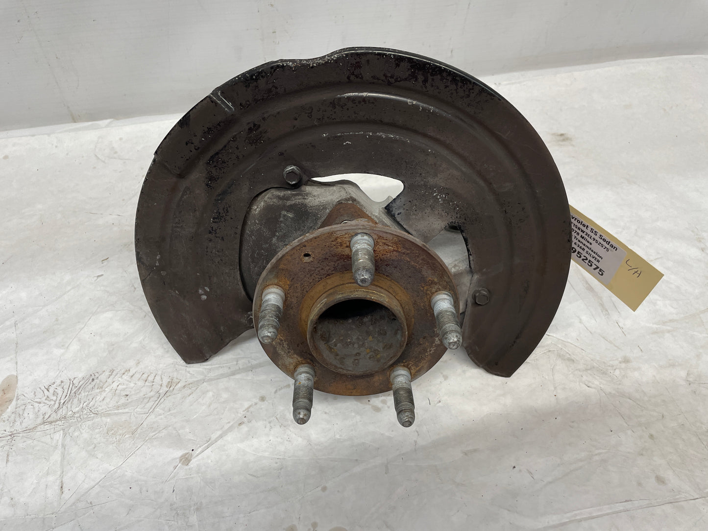 2014 Chevy SS Sedan LH Driver Front Spindle Hub Knuckle Wheel Bearing Assembly OEM - Day's Parts Yard