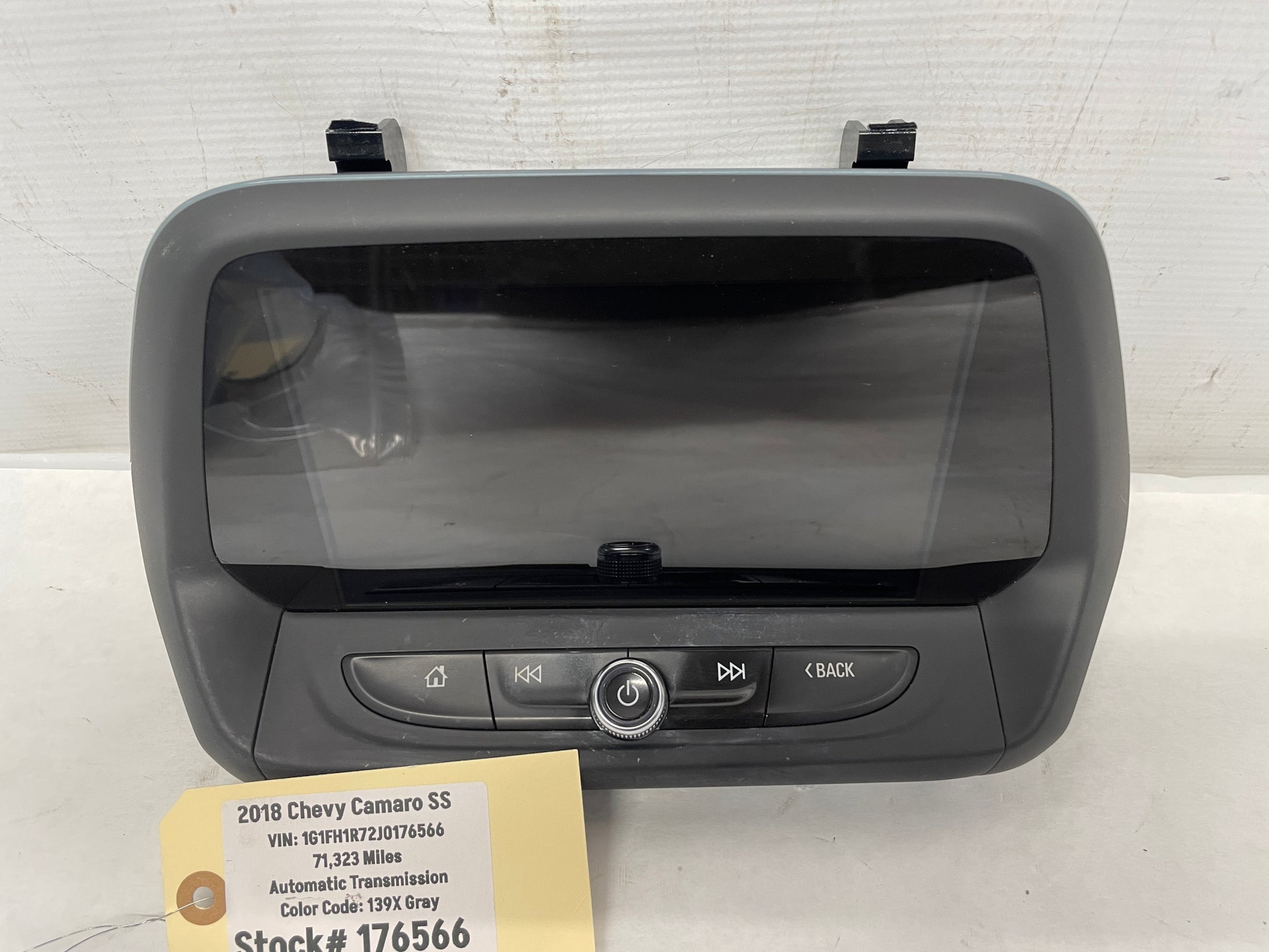 2018 Chevy Camaro SS Navigation Radio Touch Screen OEM - Day's Parts Yard