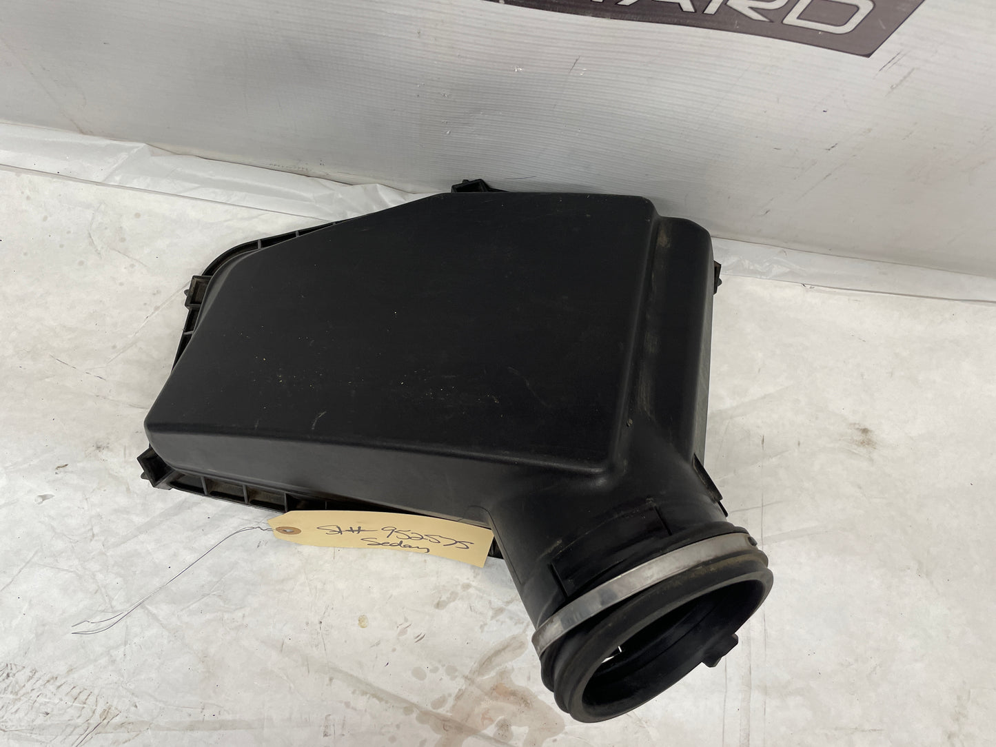 2014 Chevy SS Sedan Cold Air Intake Top Box OEM - Day's Parts Yard