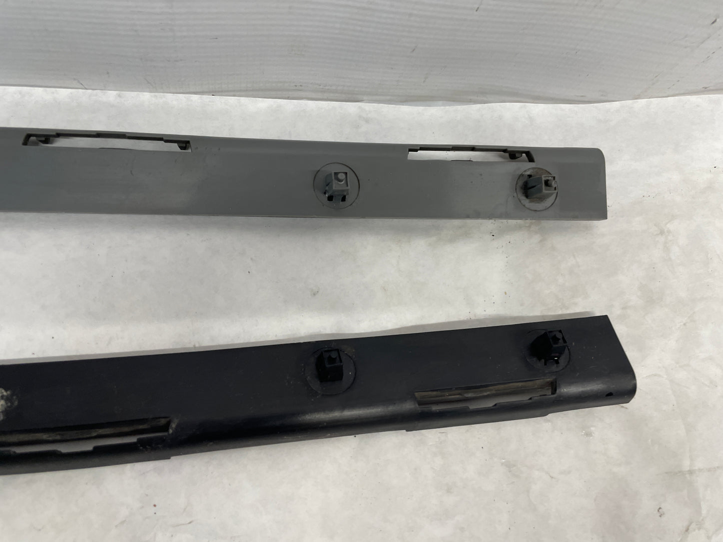 2006 Pontiac GTO RH & LH Rear Bumper Guide Brackets Supports OEM