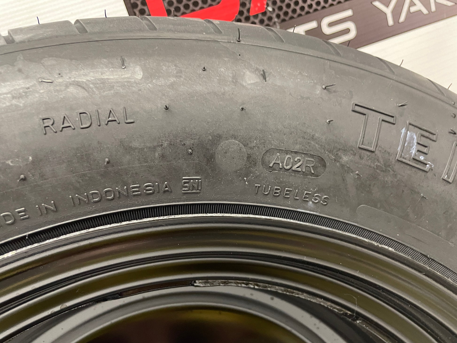 2009 Pontiac G8 Compact Spare Wheel & Tire OEM - Day's Parts Yard