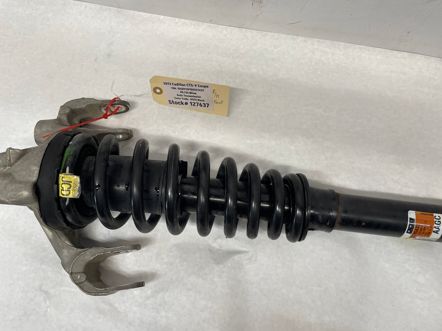 2013 Cadillac CTS-V Coupe RH Passenger Front Strut Shock w/ Control Arm OEM - Day's Parts Yard