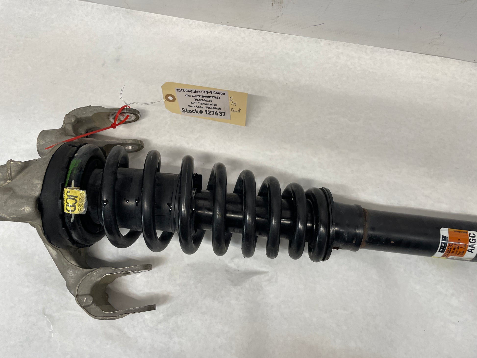 2013 Cadillac CTS-V Coupe RH Passenger Front Strut Shock w/ Control Arm OEM - Day's Parts Yard