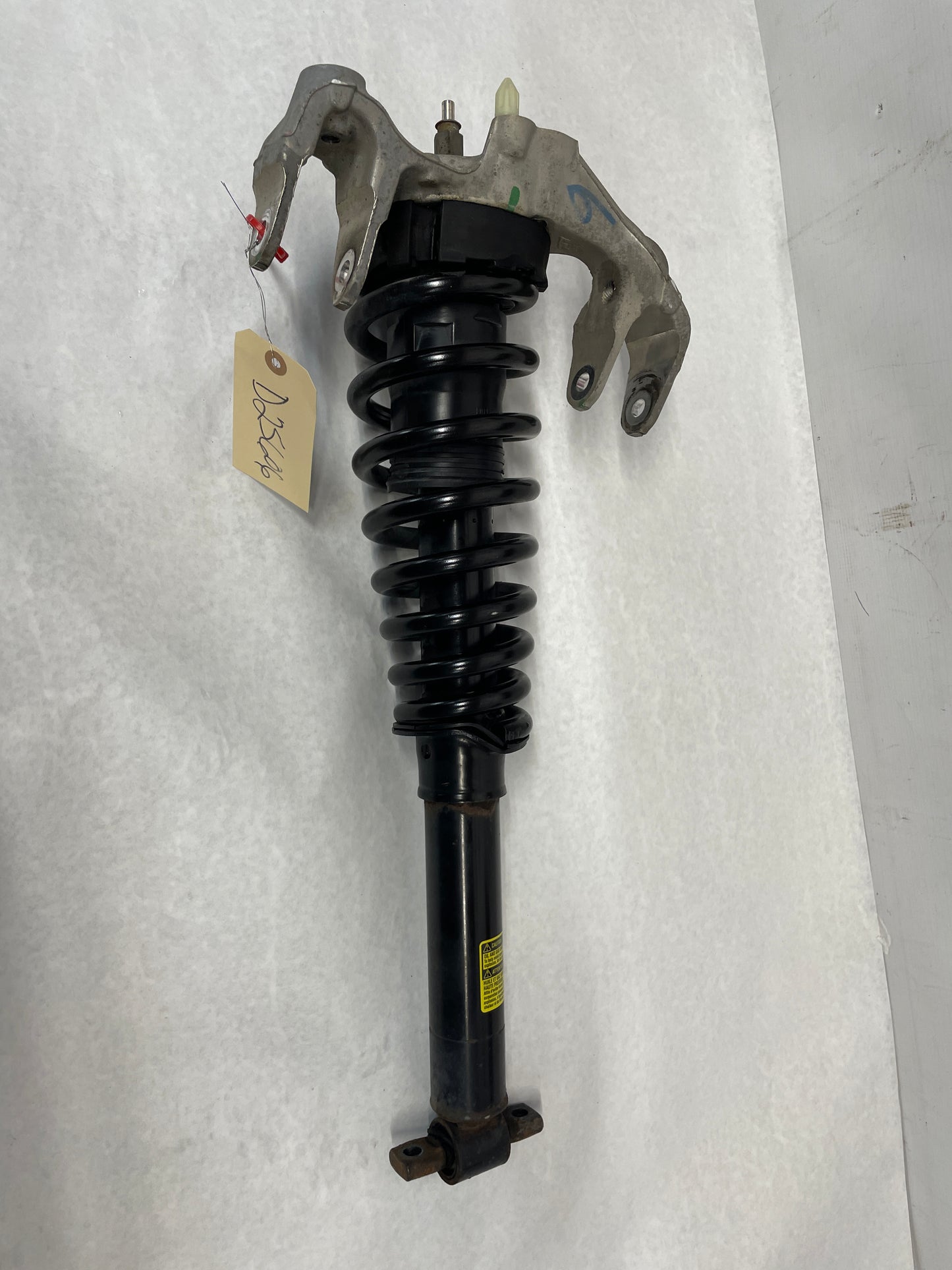 2013 Cadillac CTS-V Coupe RH Passenger Front Strut Shock w/ Control Arm OEM - Day's Parts Yard