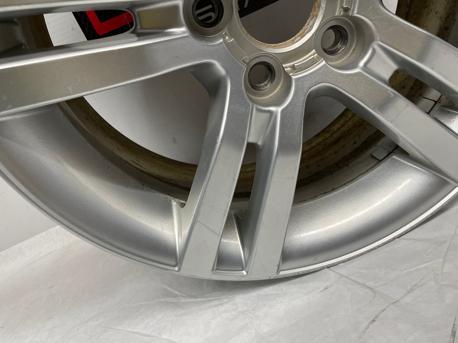 2009 Pontiac G8 Factory OEM 18X8 Wheel - Day's Parts Yard