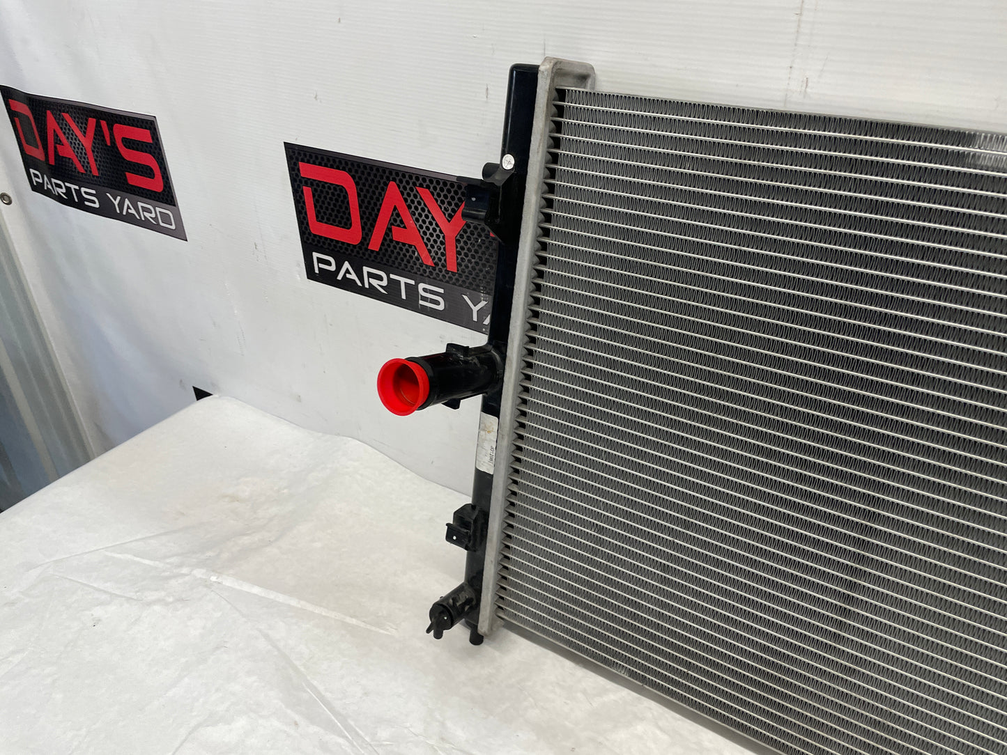 2006 Pontiac GTO Engine Motor Coolant Radiator OEM