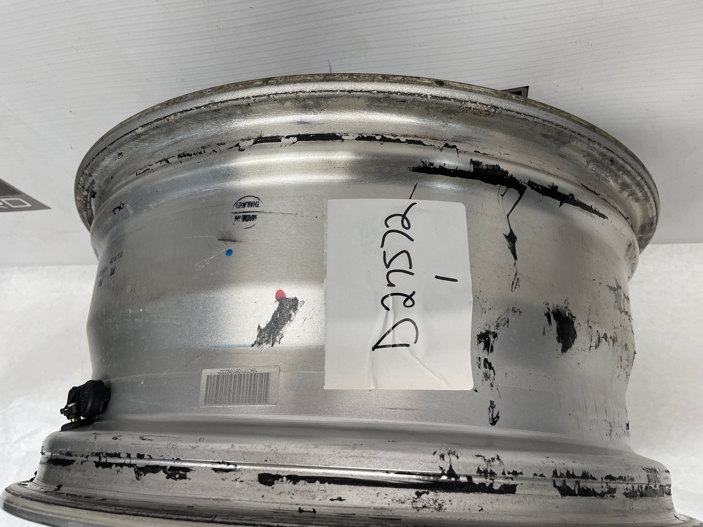 2009 Pontiac G8 Factory OEM 18X8 Wheel - Day's Parts Yard