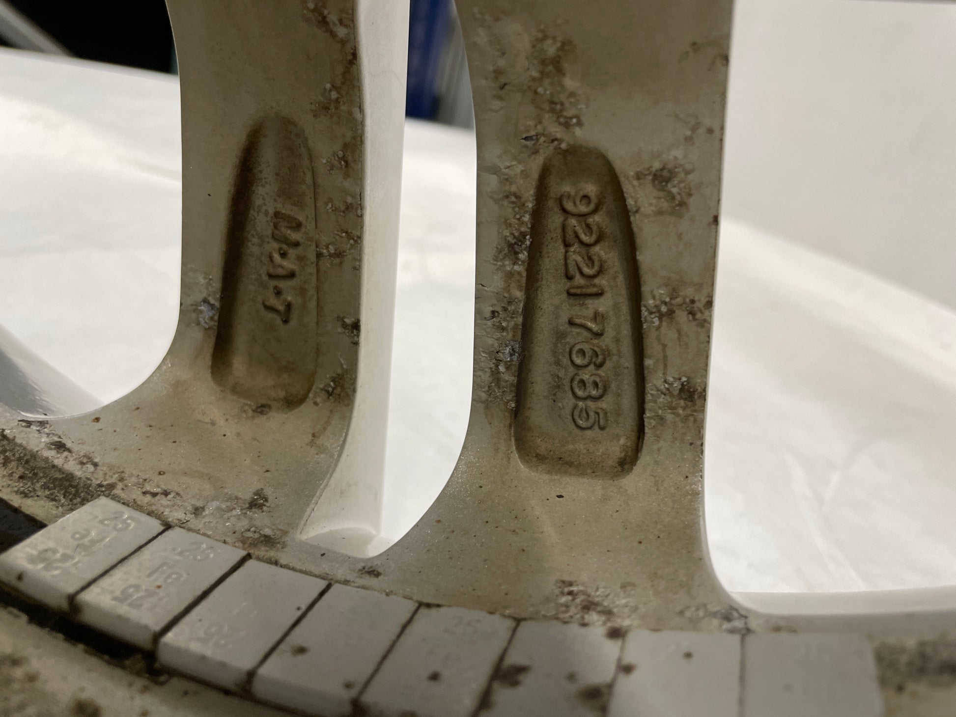 2009 Pontiac G8 Factory OEM 18X8 Wheel - Day's Parts Yard