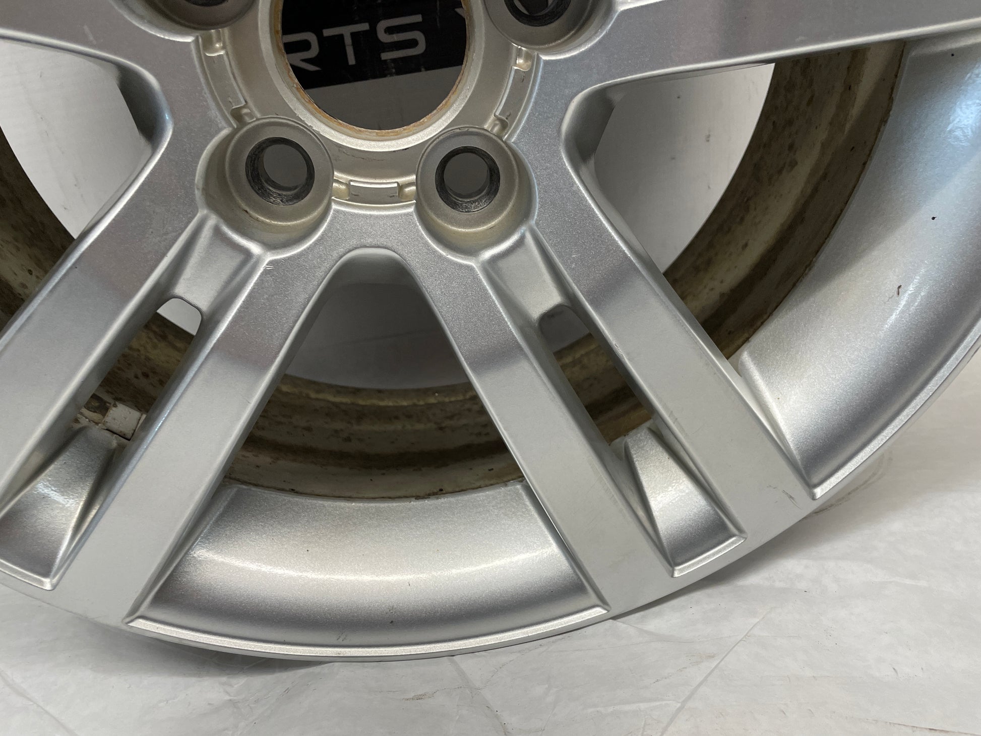 2009 Pontiac G8 Factory OEM 18X8 Wheel - Day's Parts Yard