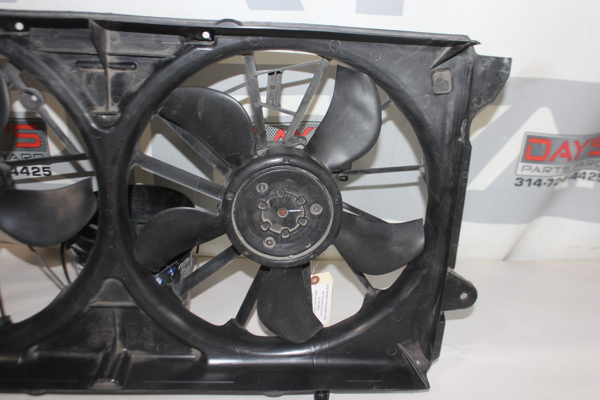 2018 Chevy Silverado C1500 Radiator Cooling Fan Assembly OEM - Day's Parts Yard