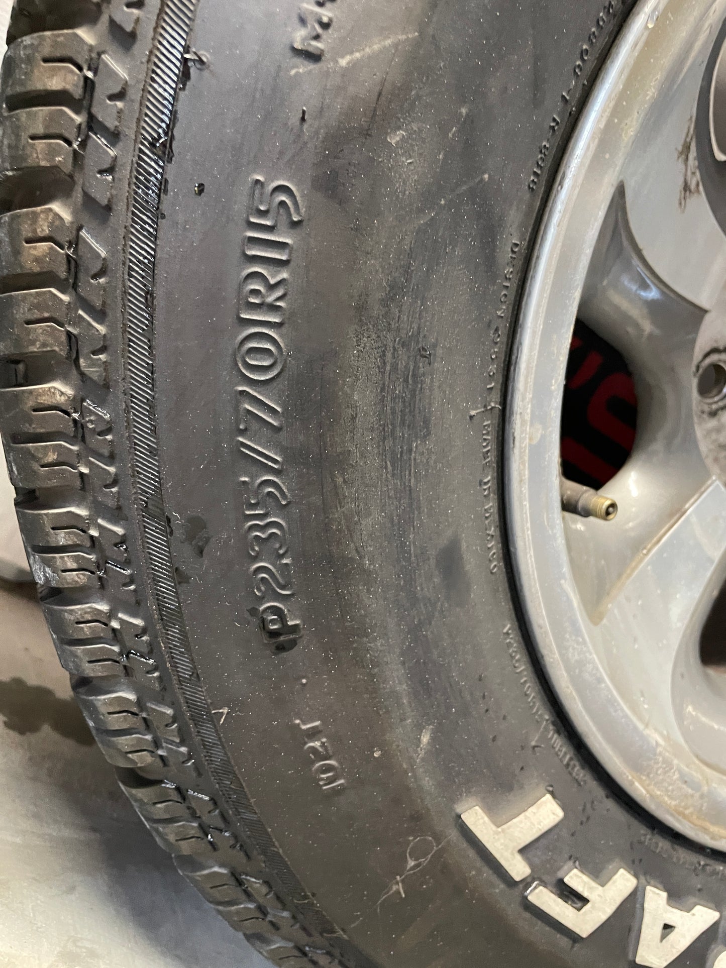 Chevy GMC S10 Sonoma Blazer Jimmy Wheels & Tires 15X7 OEM