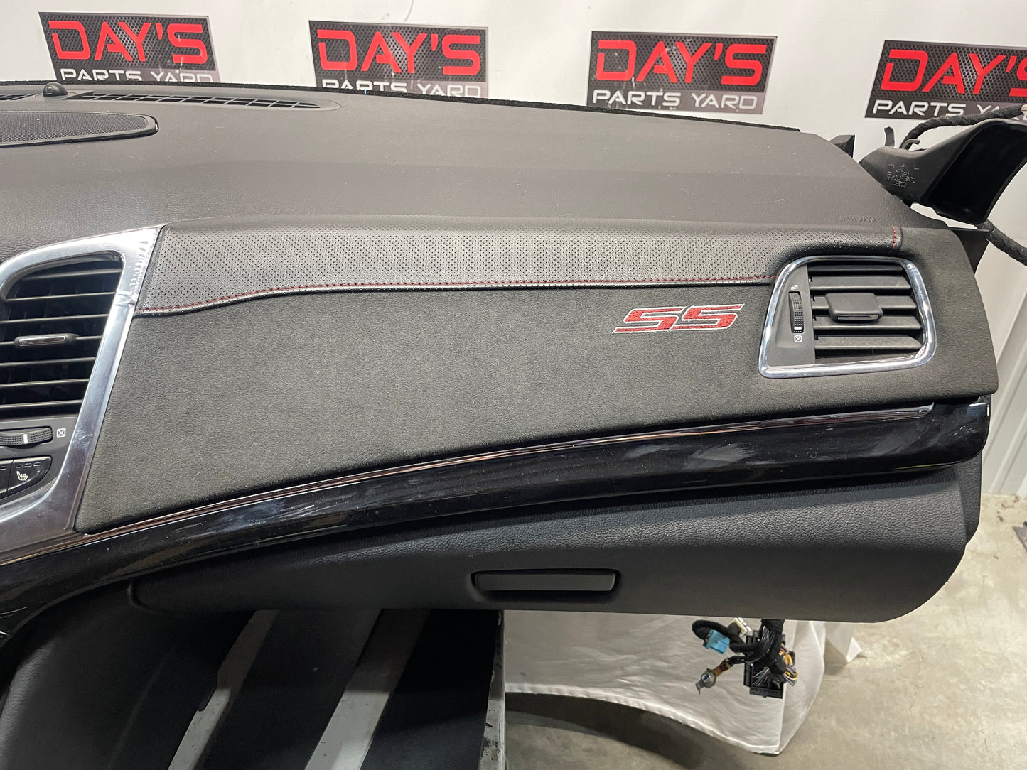 2014 Chevy SS Sedan Complete Dash & Center Console w/ Shifter OEM