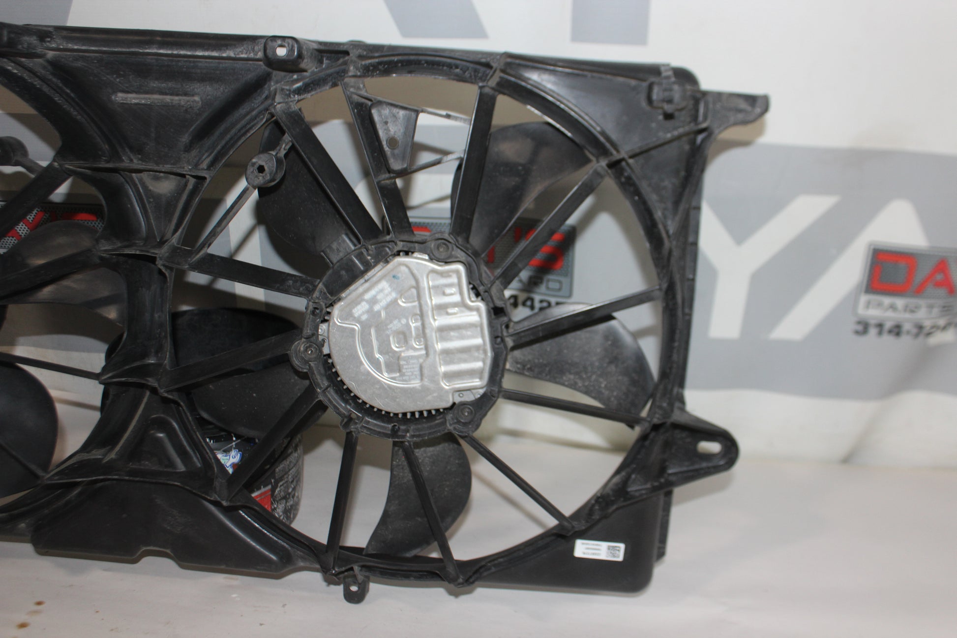 2018 Chevy Silverado C1500 Radiator Cooling Fan Assembly OEM - Day's Parts Yard