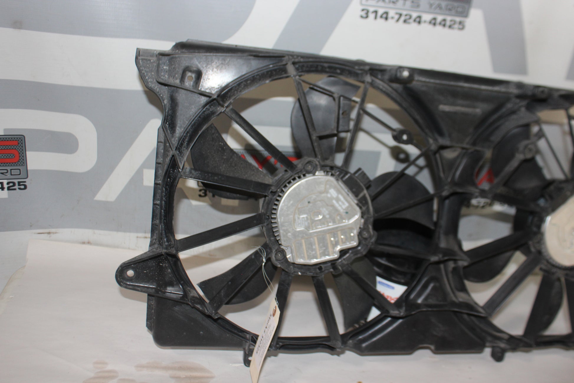 2018 Chevy Silverado C1500 Radiator Cooling Fan Assembly OEM - Day's Parts Yard