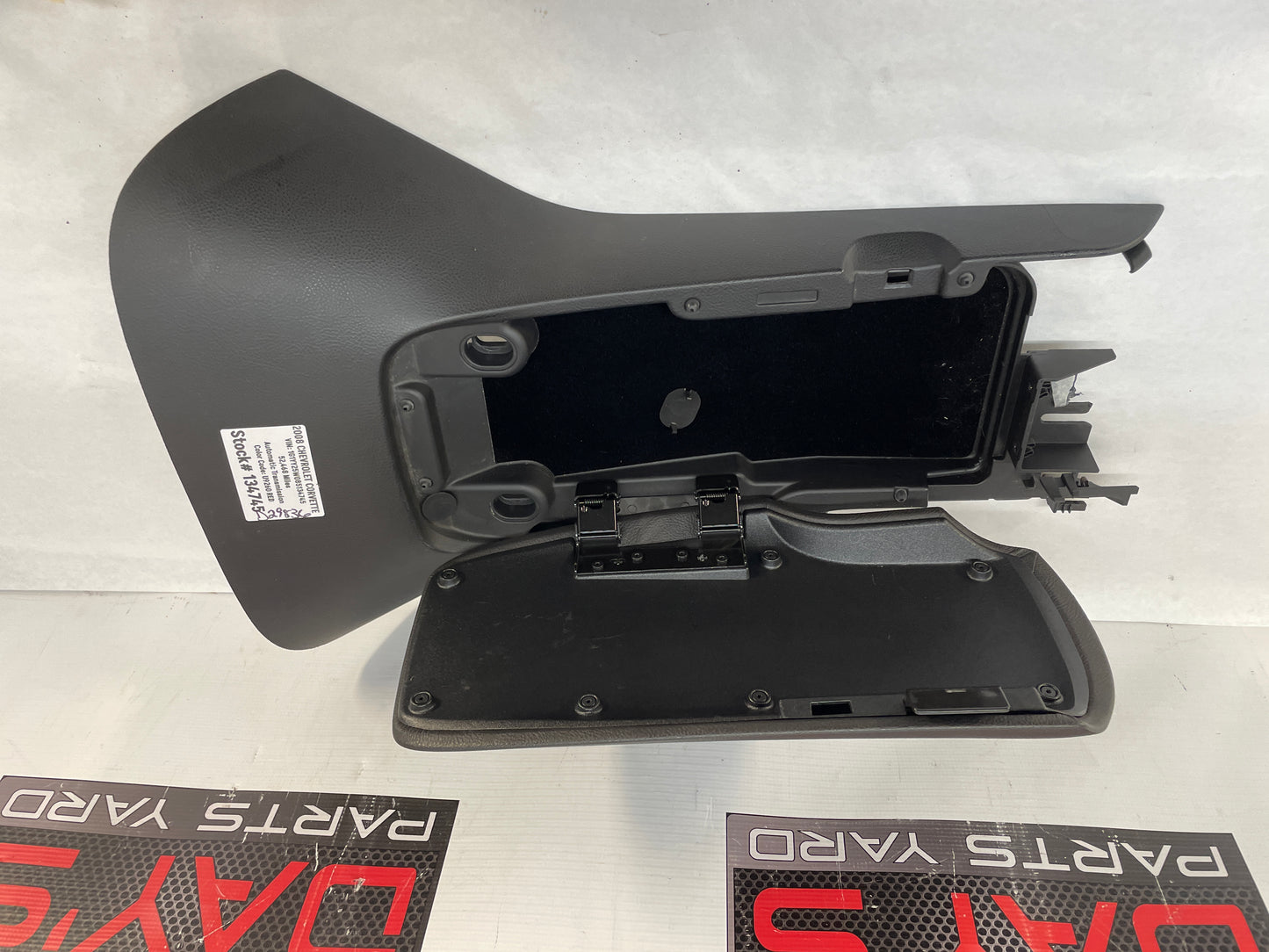 2008 Chevy C6 Corvette Center Console Arm Rest Assembly OEM