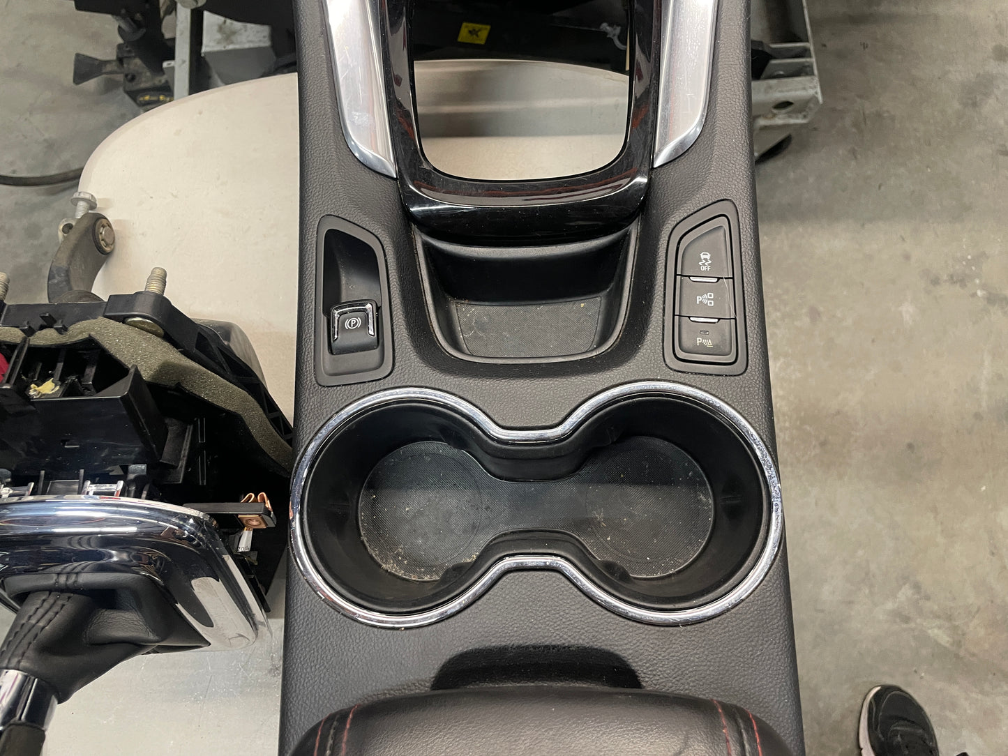 2014 Chevy SS Sedan Complete Dash & Center Console w/ Shifter OEM
