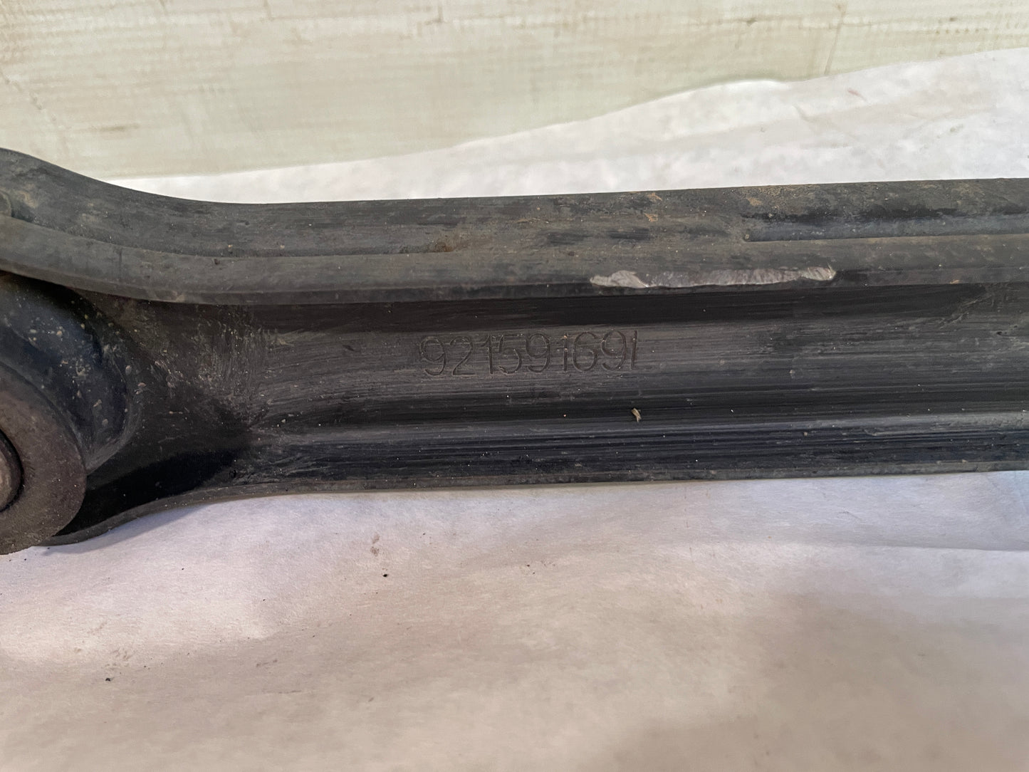 2009 Pontiac G8 GT LH Driver Rear Suspension Trailing Control Arm OEM - Day's Parts Yard