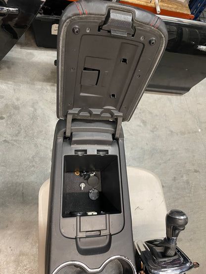 2014 Chevy SS Sedan Complete Dash & Center Console w/ Shifter OEM
