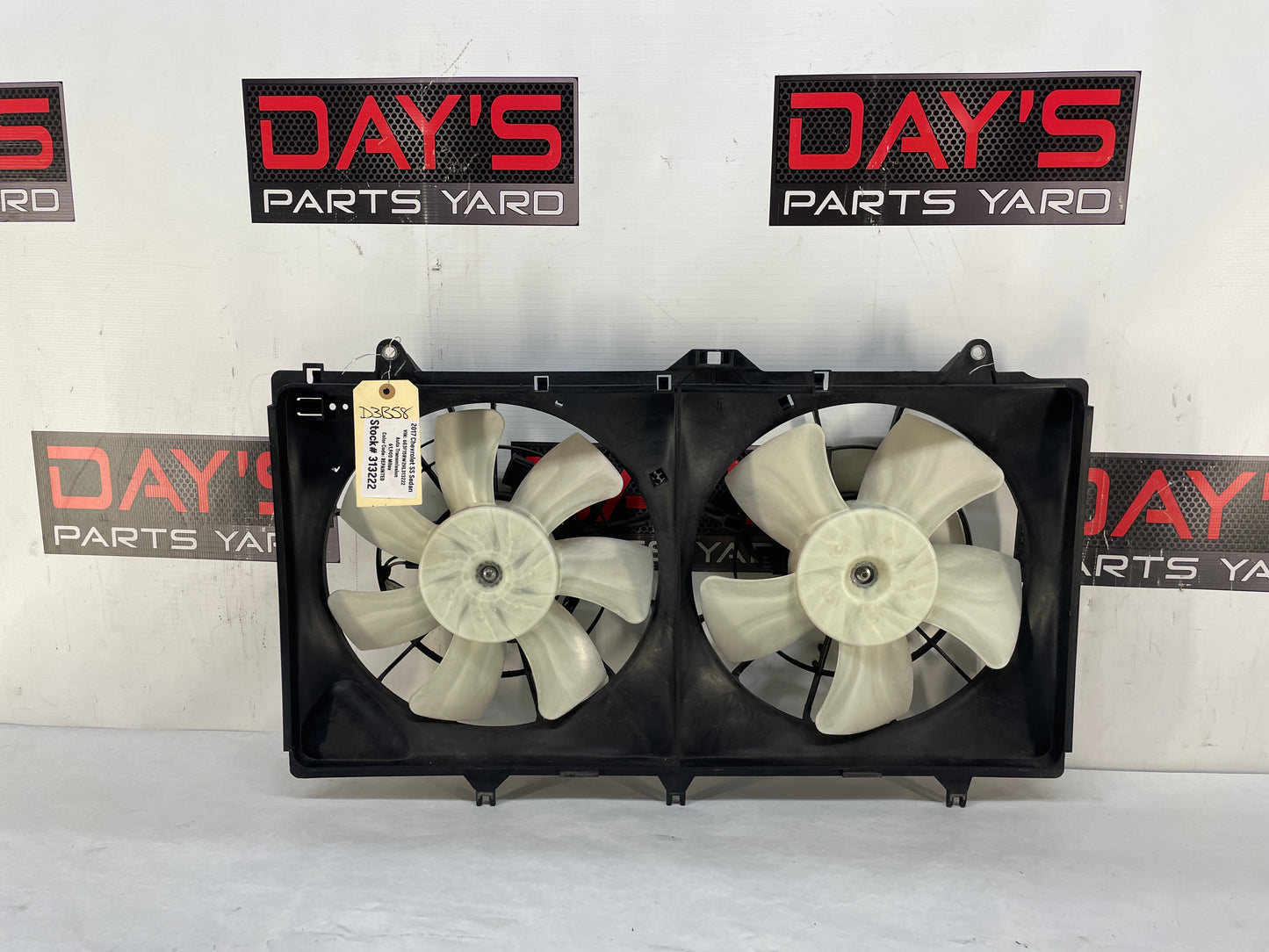 2017 Chevy SS Sedan Radiator Duel Dual Electric Coolant Cooling Fan Assembly OEM - Day's Parts Yard