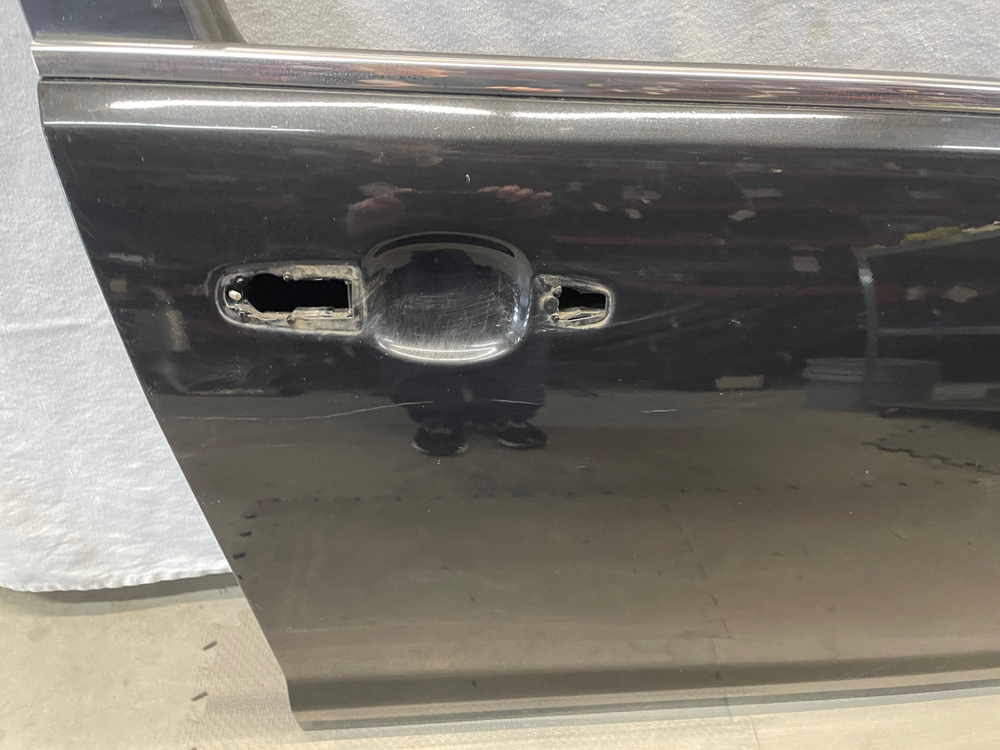 2009 Pontiac G8 GT Passenger RH Front Door OEM
