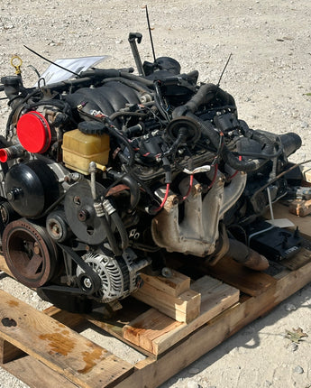 5.7 LS1 Engine 4L60 Automatic Transmission Drivetrain Pullout