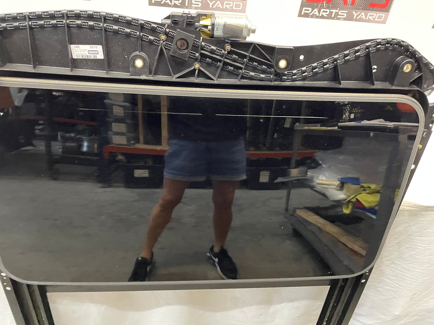 2009 Pontiac G8 Sun Moon Roof Sunroof Moonroof OEM - Day's Parts Yard