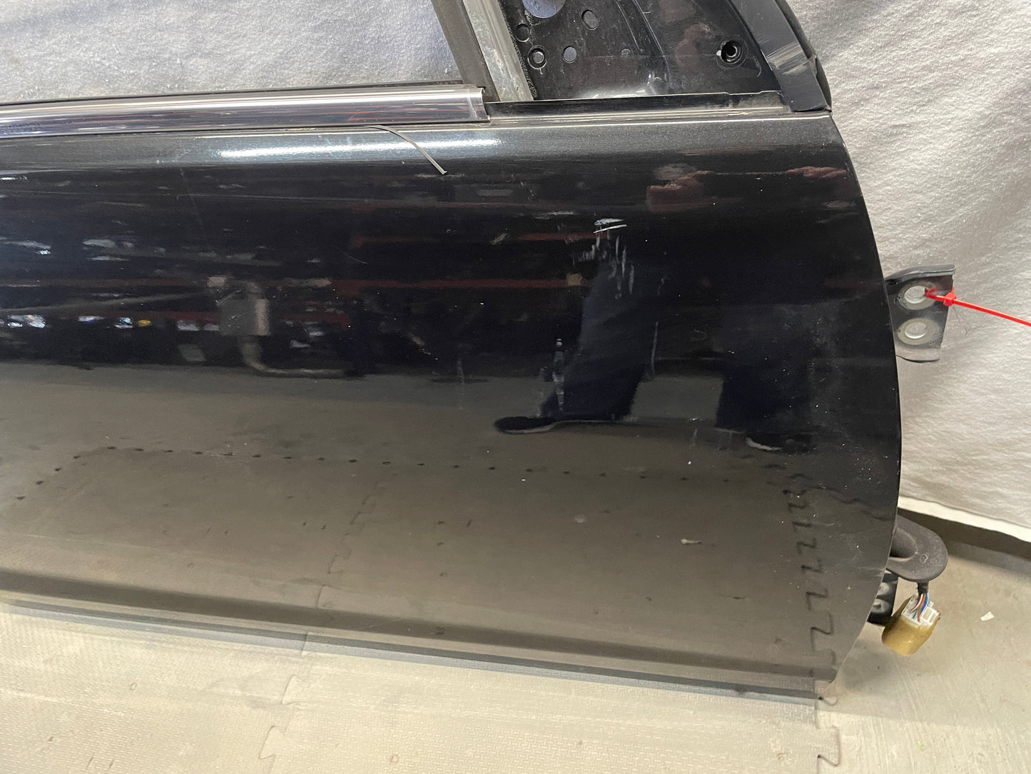 2009 Pontiac G8 GT Passenger RH Front Door OEM