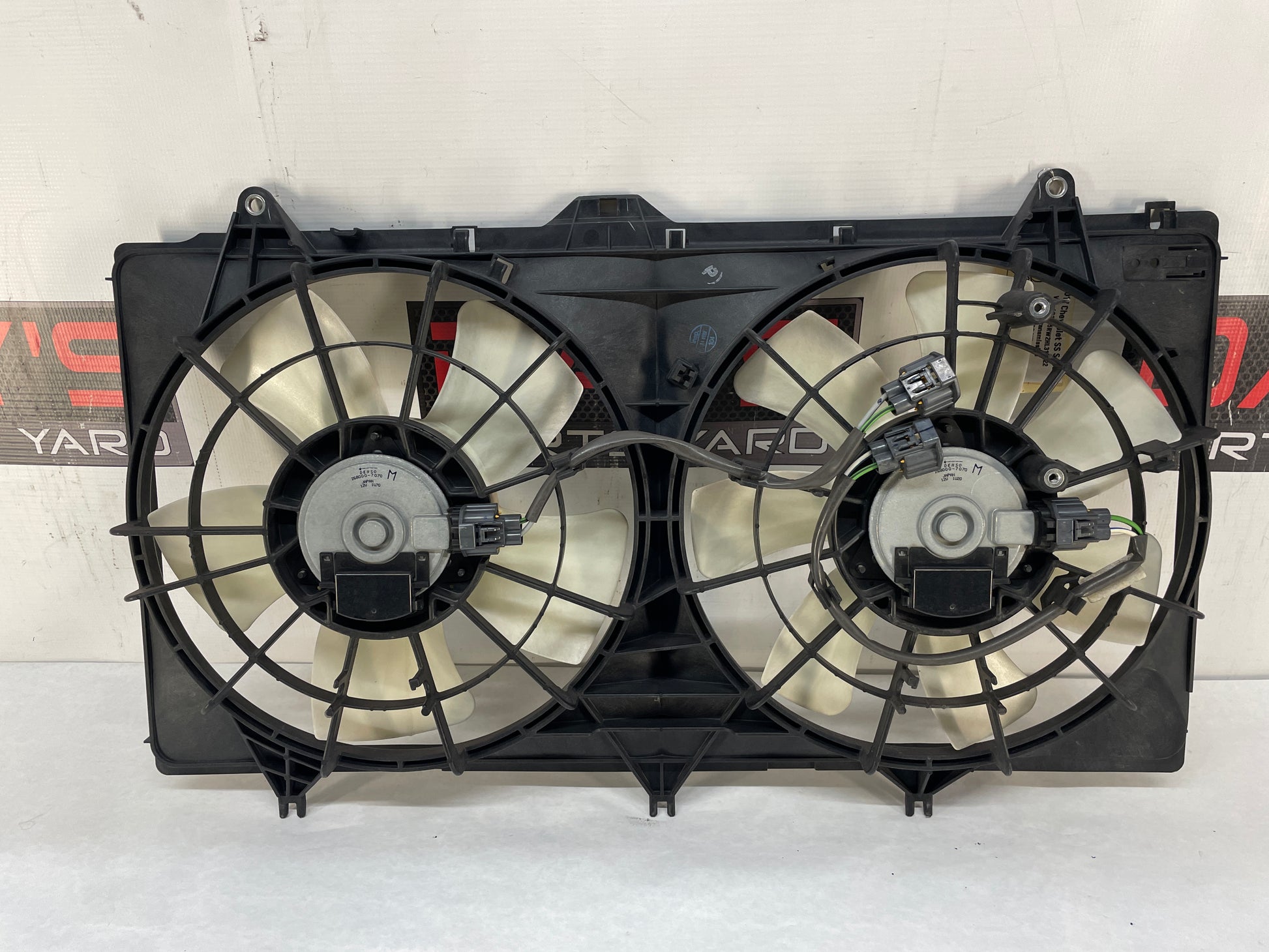2017 Chevy SS Sedan Radiator Duel Dual Electric Coolant Cooling Fan Assembly OEM - Day's Parts Yard
