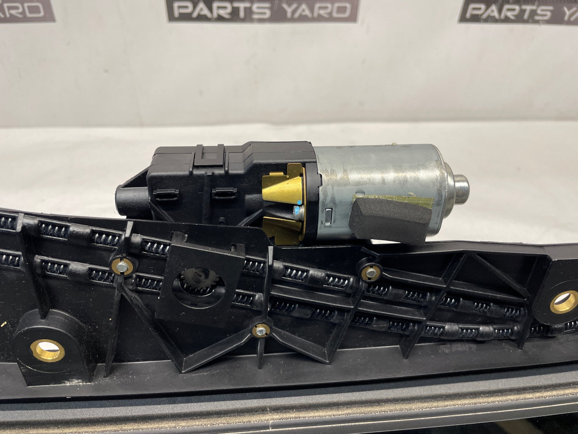 2009 Pontiac G8 Sun Moon Roof Sunroof Moonroof OEM - Day's Parts Yard