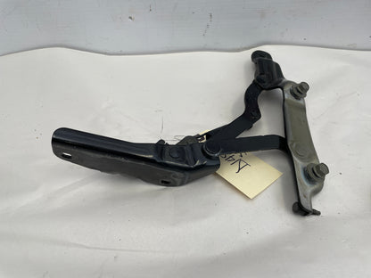 2017 Chevy SS Sedan RH & LH Trunk Hinges OEM - Day's Parts Yard