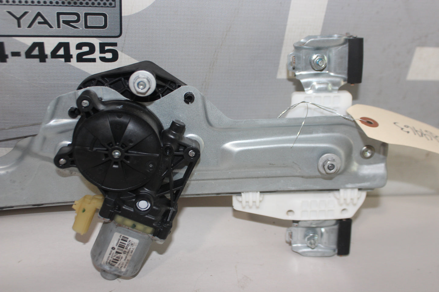2018 Chevy Silverado C1500 Rear RH Passenger Window Regulator Motor OEM - Day's Parts Yard