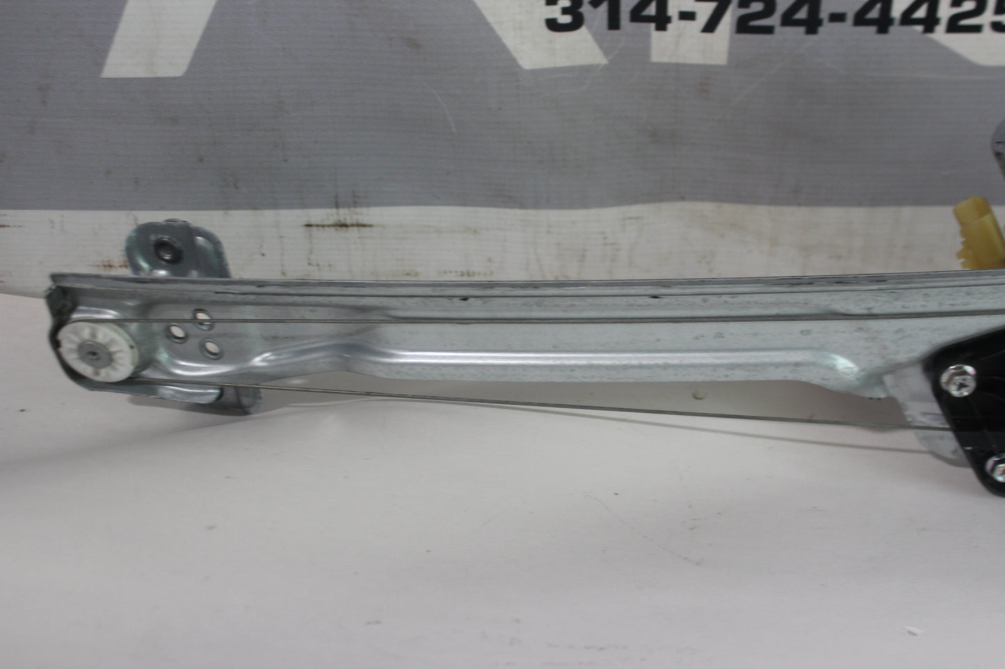 2018 Chevy Silverado C1500 Rear RH Passenger Window Regulator Motor OEM - Day's Parts Yard