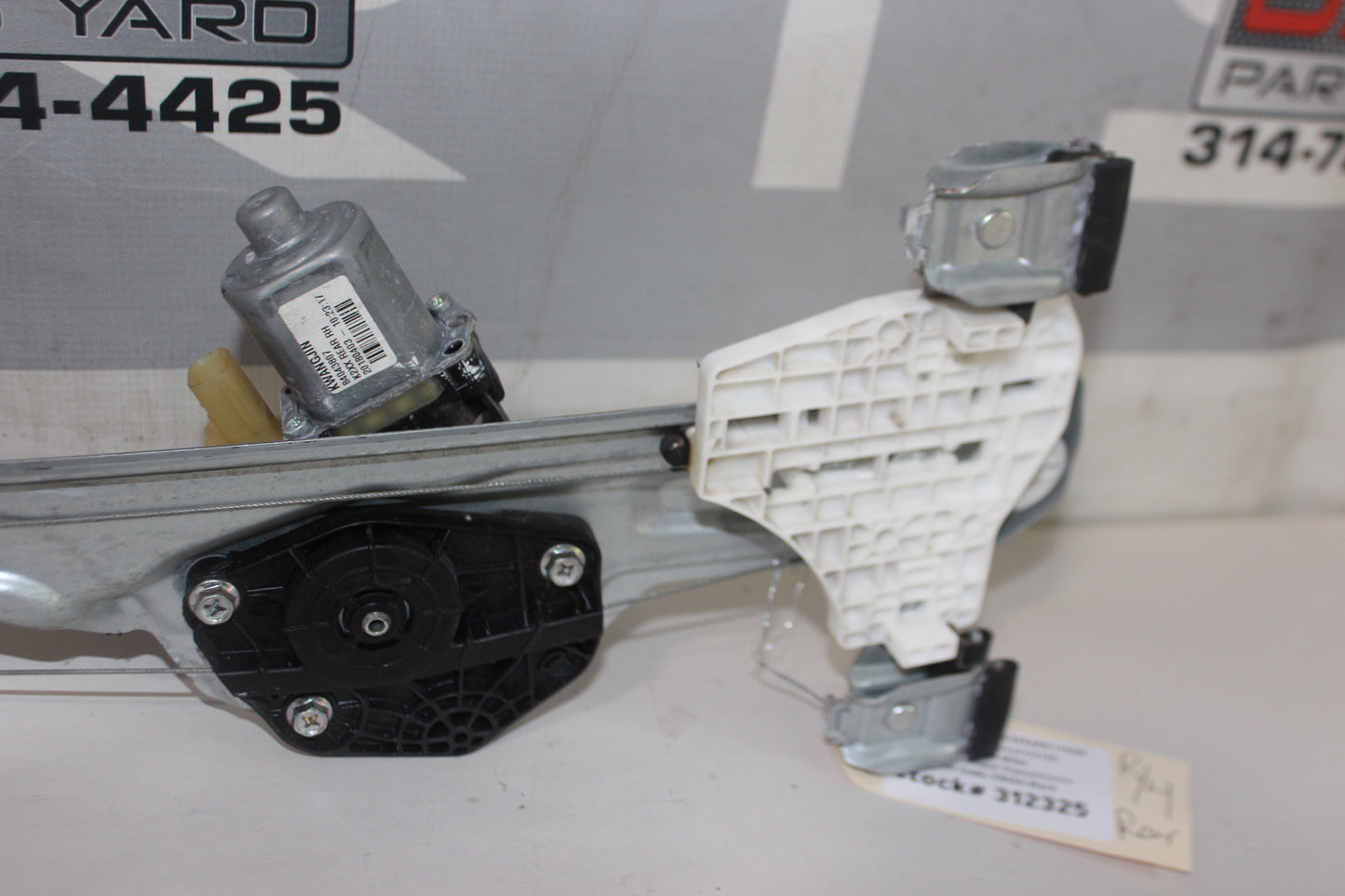 2018 Chevy Silverado C1500 Rear RH Passenger Window Regulator Motor OEM - Day's Parts Yard