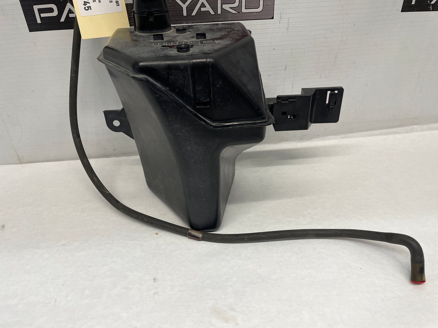 2014 Chevy SS Sedan Coolant Reservoir Recovery Overflow Tank Bottle OEM