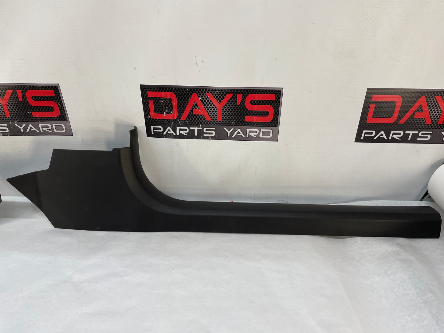 2008 Chevy C6 Corvette RH & LH Interior Carpet Retainer Sill Scuff Trim Cover Kick Panel OEM