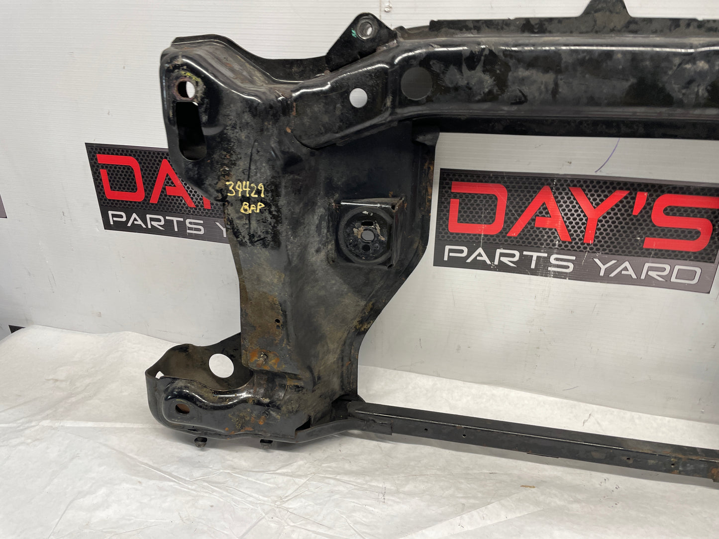 2006 Pontiac GTO Front Suspension Engine Cradle K Member Sub Frame OEM