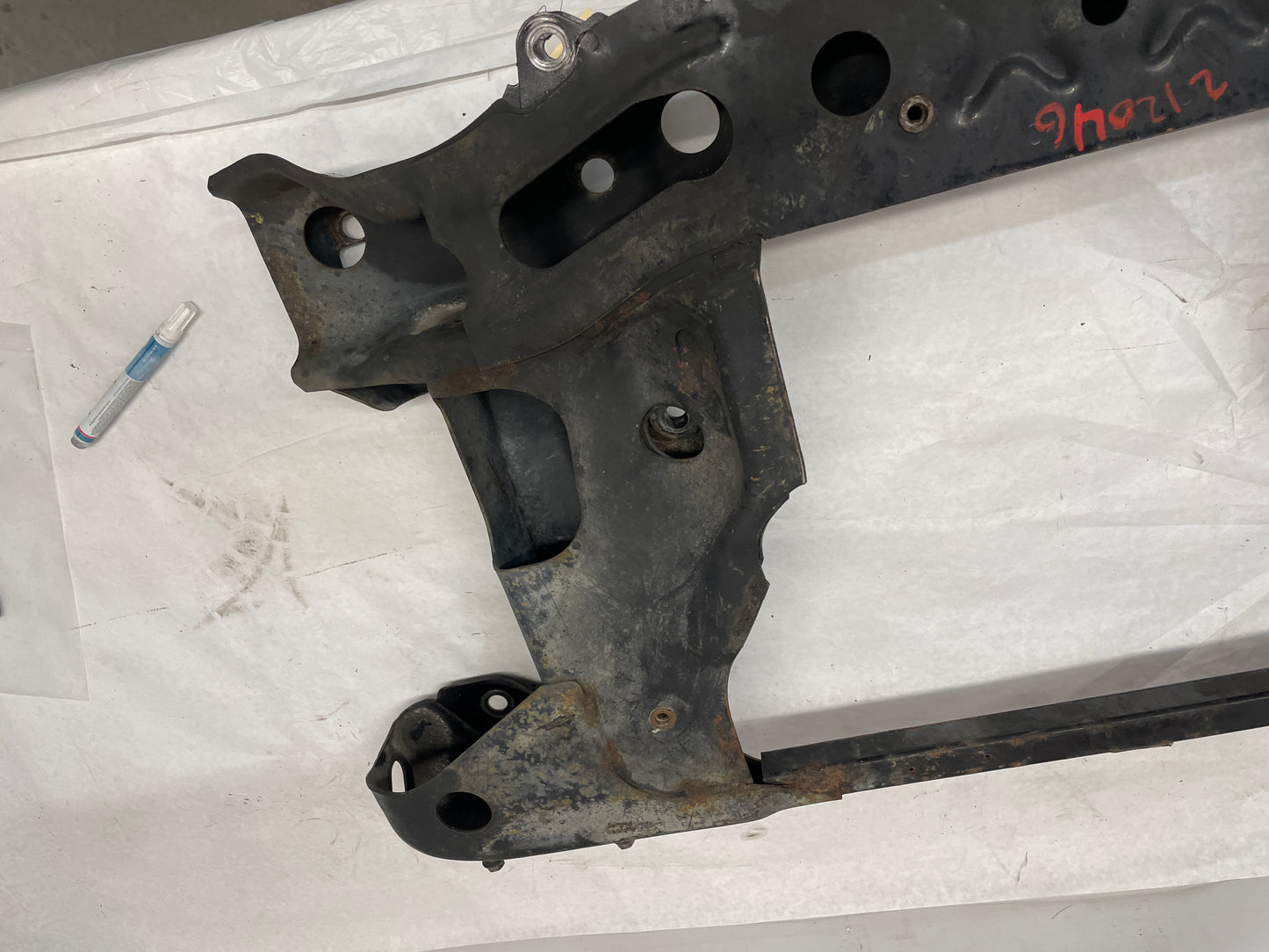 2006 Pontiac GTO Front Suspension Engine Cradle K Member Sub Frame OEM