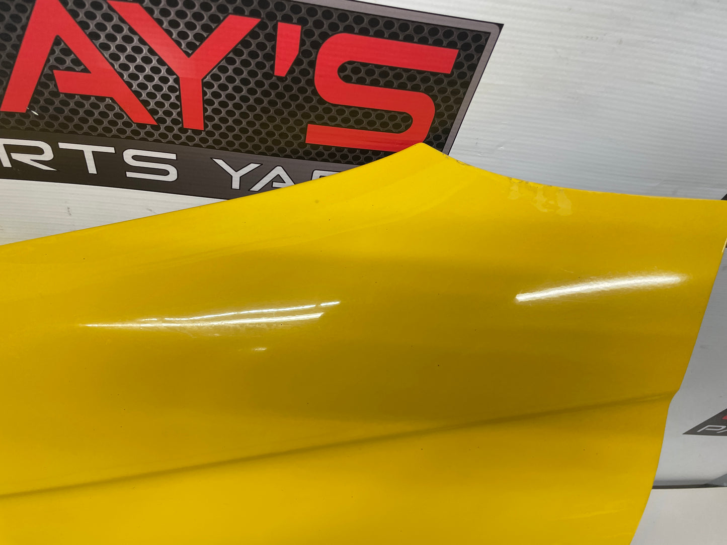 2004 Pontiac GTO LH Driver Front Fender OEM - Day's Parts Yard